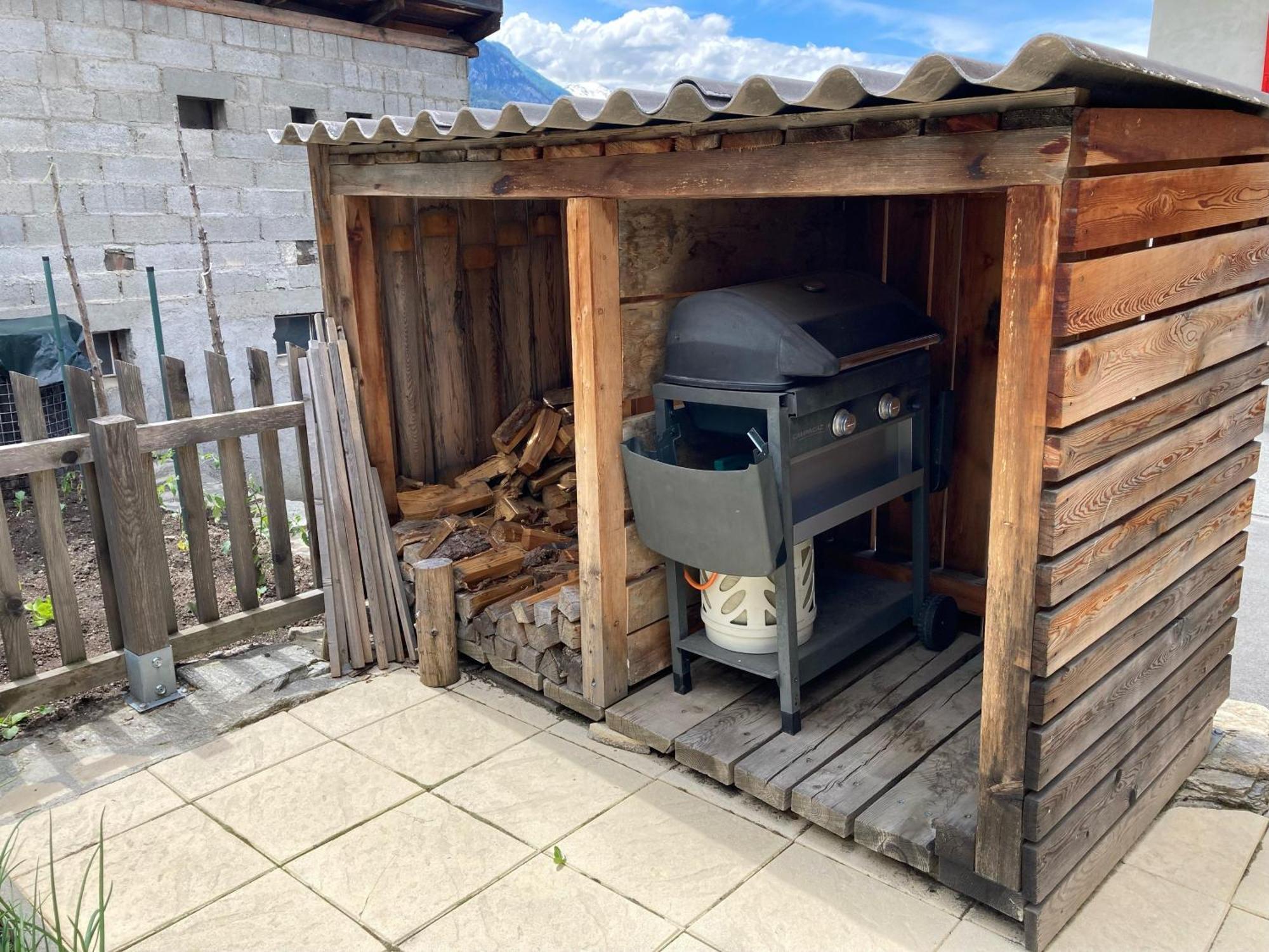 Ferienwohnung Dorfbrunnu Ried-Brig Exterior foto
